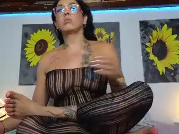 Chaturbate Sex Chat of kata_lhella