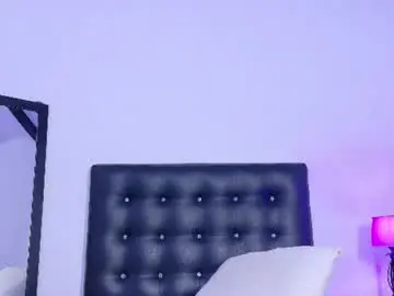Chaturbate Live Sex of skinny_hottie18