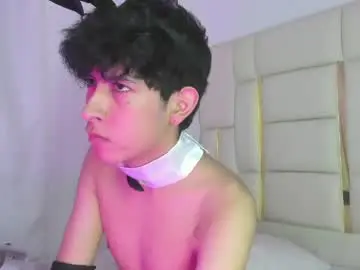 Chaturbate Nude Webcam of julian_xp