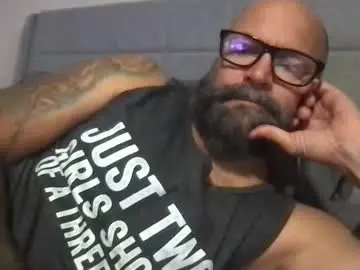 Chaturbate Live Sex Cam of pleasesitonmycock