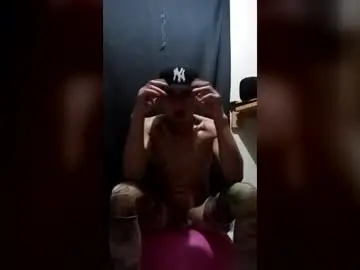 Chaturbate Nude Webcam of montanojesus2712