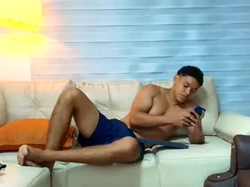Chaturbate Live Porn of oliver_evans_19