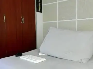 Chaturbate Free Porn Cam of isaacsuarez