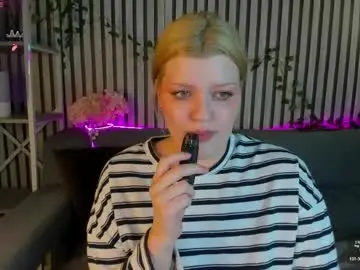 Chaturbate Watch Live Sex Cams of polly__mayer