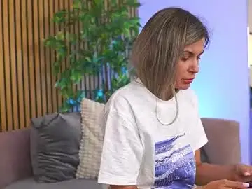 Chaturbate Live Sex of avrillcyrux