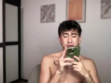Chaturbate Free Porn Cam of sweettaaron