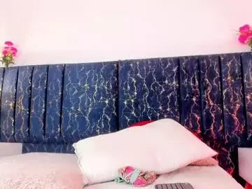 Chaturbate Best live sex cam show of camila_dum