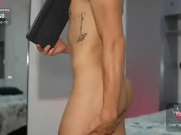 Chaturbate Nude Webcam of daddyrich4u