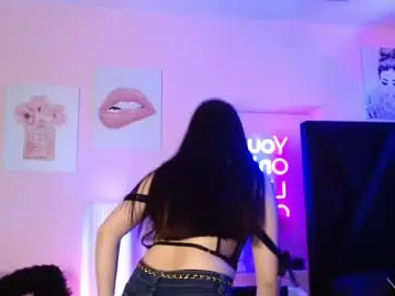 Chaturbate Live Sex Cam of madyy_star