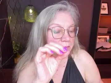 Chaturbate Live Sex Cam of natalicloud