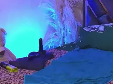 Chaturbate Free Porn Cam of martina_foxy01