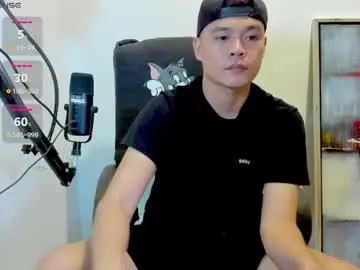 Chaturbate Live Sex Cam of clarkyplaze