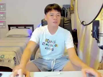 Chaturbate Live Sex Cam of clarkyplaze