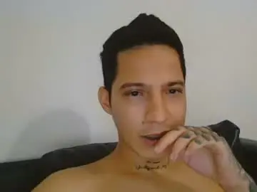Chaturbate Live Porn of joseph_hotter