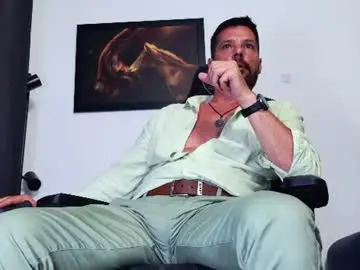 Chaturbate Adult Video Chat of aaronbomer