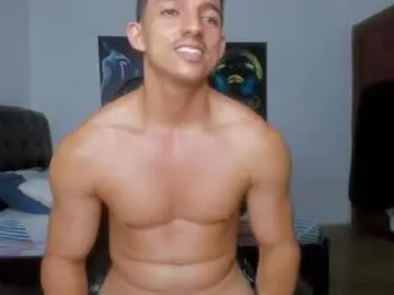 Chaturbate Live Sex Cam of jacob_black21