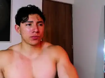 Chaturbate Live Porn of alexander_classy