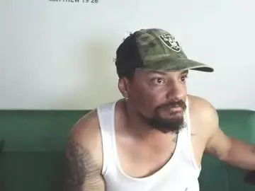 Chaturbate Live Sex Cam of gifted_bucknasty