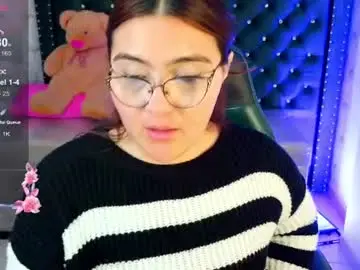 Chaturbate Best live sex cam show of diamondfox_m