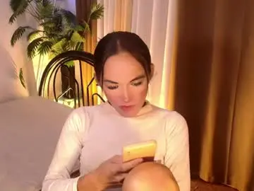 Chaturbate Live Sex Cam of sweet_marry143