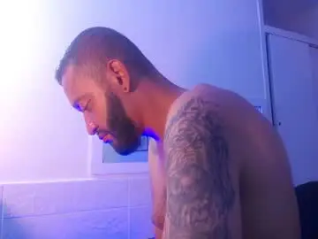 Chaturbate Live Sex Cam of amaro_jhonson
