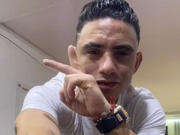 Imlive Free Live Porn of CarlosSpecter1