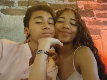 Imlive Free Porn Cam of LexxyAndAres621