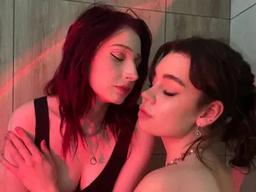 Livejasmin Live Sex Cam of LeonilaAndDahlia