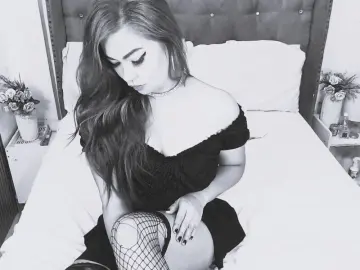 Livejasmin Live Sex of MckenzieLeei
