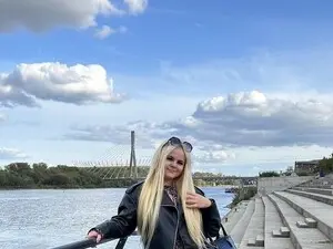 Myfreecams Live Porn of white_choco
