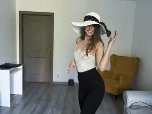 Myfreecams Private Sex Chat of Elvira
