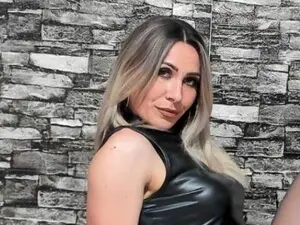 Myfreecams Free Porn Cam of Sweetcherry32