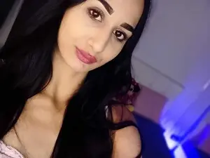 Myfreecams Watch Live Sex Cams of LexxyPlay