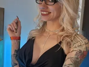 Myfreecams Watch Live Sex Cams of NatalieBinx