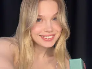Myfreecams Best live sex cam show of Effie_Cute