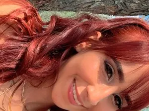 Myfreecams Live Sex of Lauura_Velez