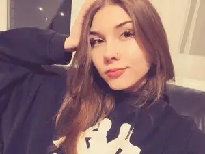 Myfreecams Free Live Porn of YanaMeoww