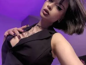 Myfreecams Sex Cam of LunaGothGirl