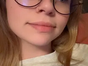 Myfreecams Free Porn Cam of SweetSinme