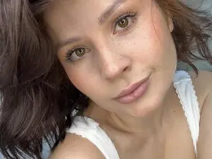 Myfreecams Sex Cam of MedeaAllure