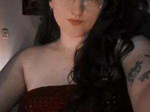 Myfreecams Live Sex Cam of Miah_Peach