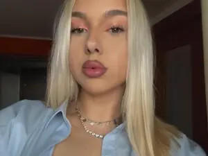 Myfreecams Free Live Porn of BLONDIEkarina