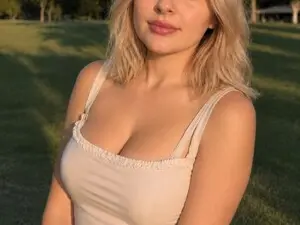 Myfreecams Live Sex Cam of AmberLix
