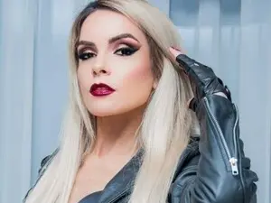 Myfreecams Live Sex Cam of DomCaprisse