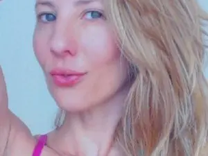 Myfreecams Best live sex cam show of IndianaBella