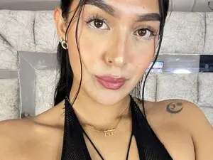 Myfreecams Live Sex Cam of SaraGreey