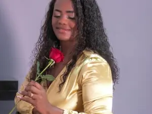 Myfreecams Adult Webcams of LauraSaenz01