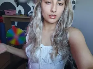 Myfreecams Live Sex Cam of Hi_elora
