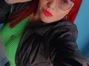 Myfreecams Live Sex Cam of Carolinhe_