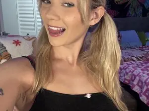 Myfreecams Sex Cam of VioletRay
